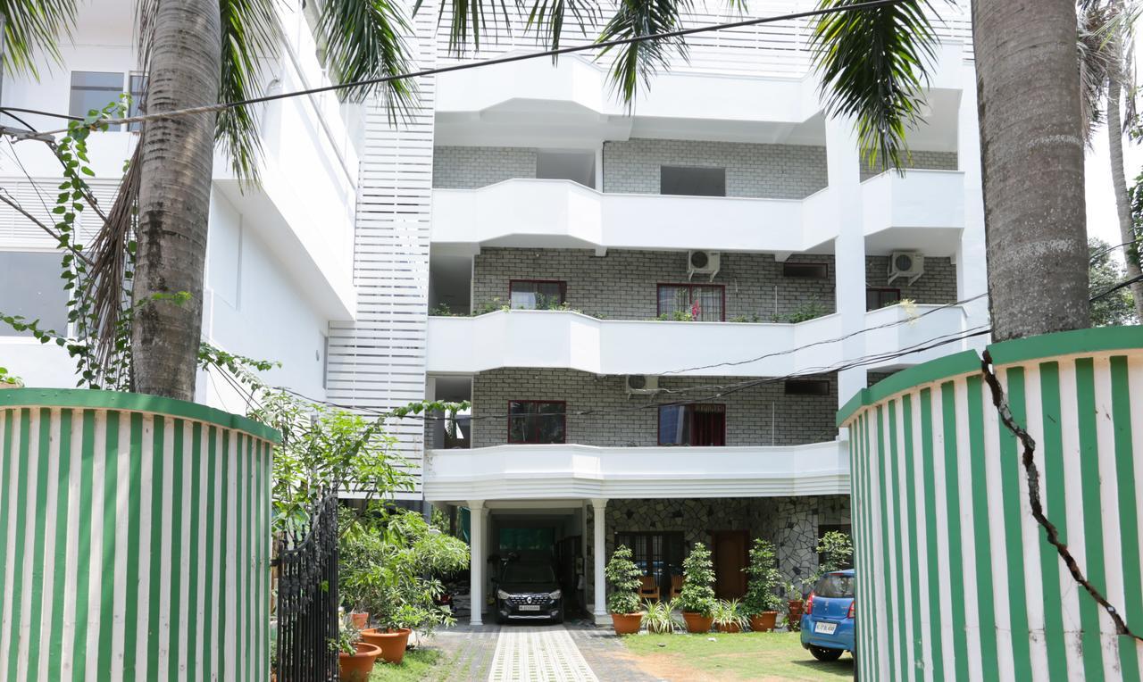Heaven Gardens Otel Kochi Dış mekan fotoğraf