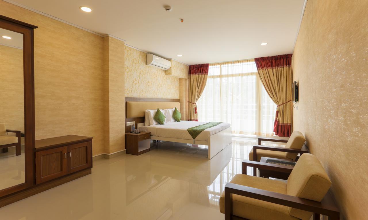 Heaven Gardens Otel Kochi Dış mekan fotoğraf