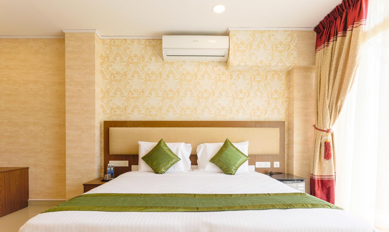 Heaven Gardens Otel Kochi Dış mekan fotoğraf